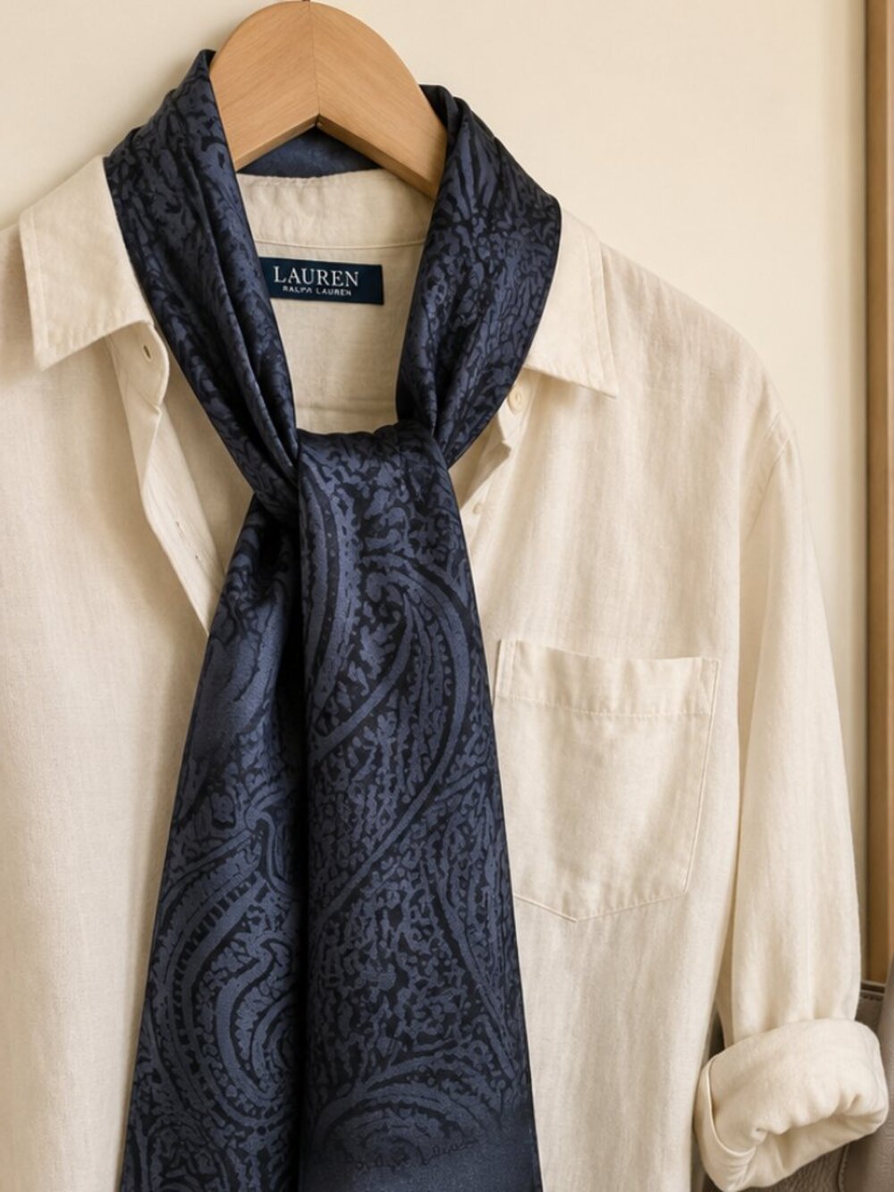 Lauren Ralph Lauren 100% Silk Oblong Scarf Charcoal Blue Paisley 11 x 60 EUC